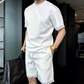 Conjunto de 2 piezas de top y pantalones cortos minimalistas para hombre de verano