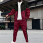Conjunto deportivo de sudadera con capucha y joggers cónicos para hombre